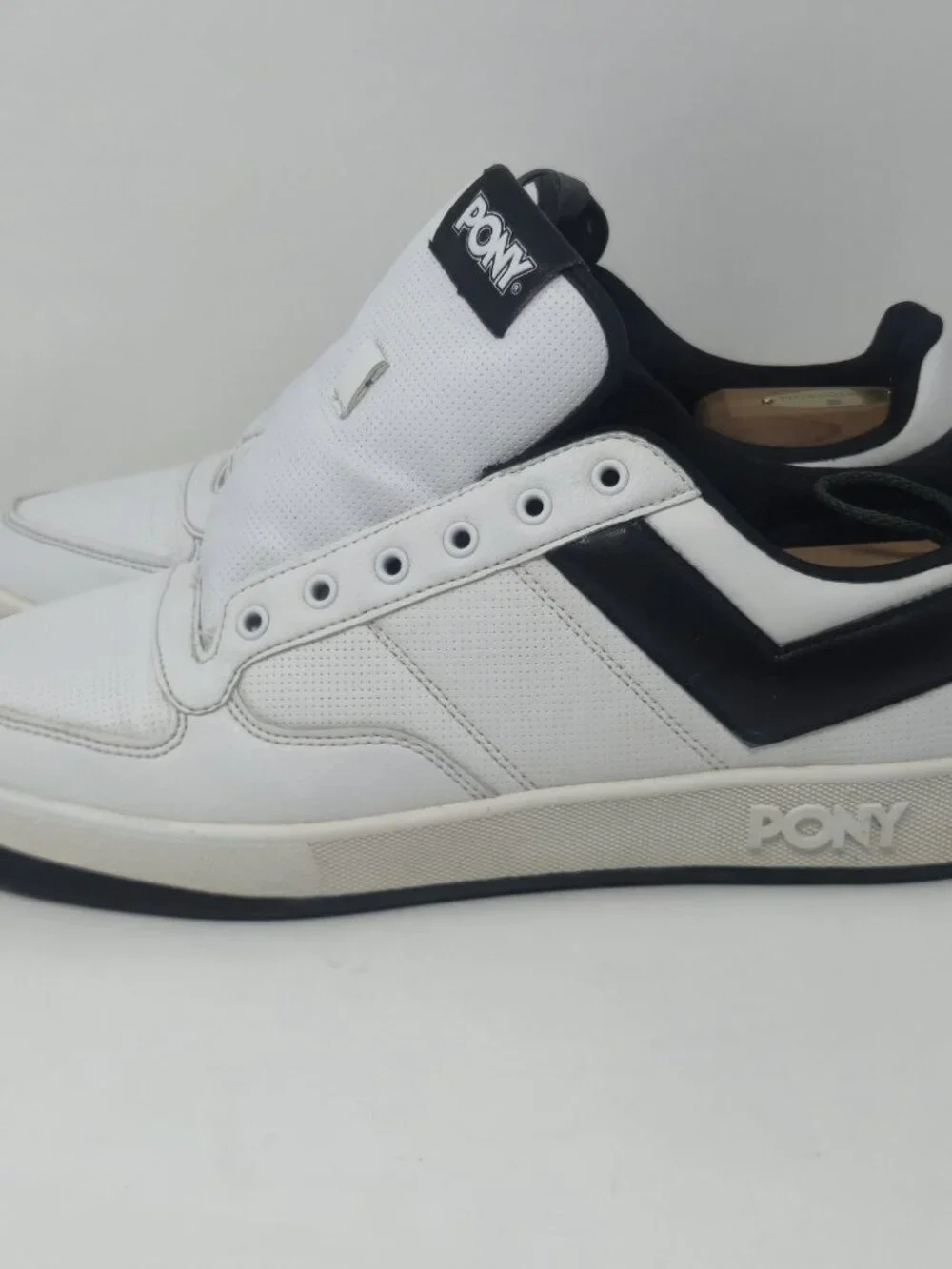 Pony men size
